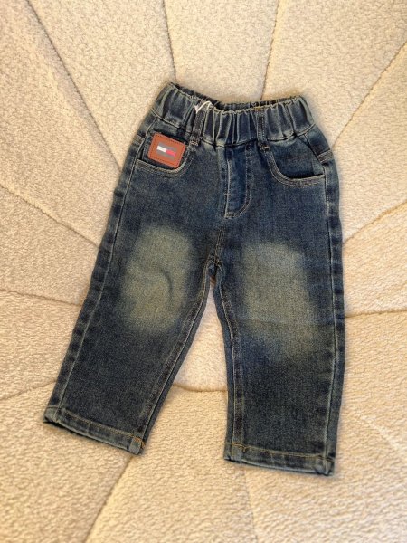 جينز ولادي واسع